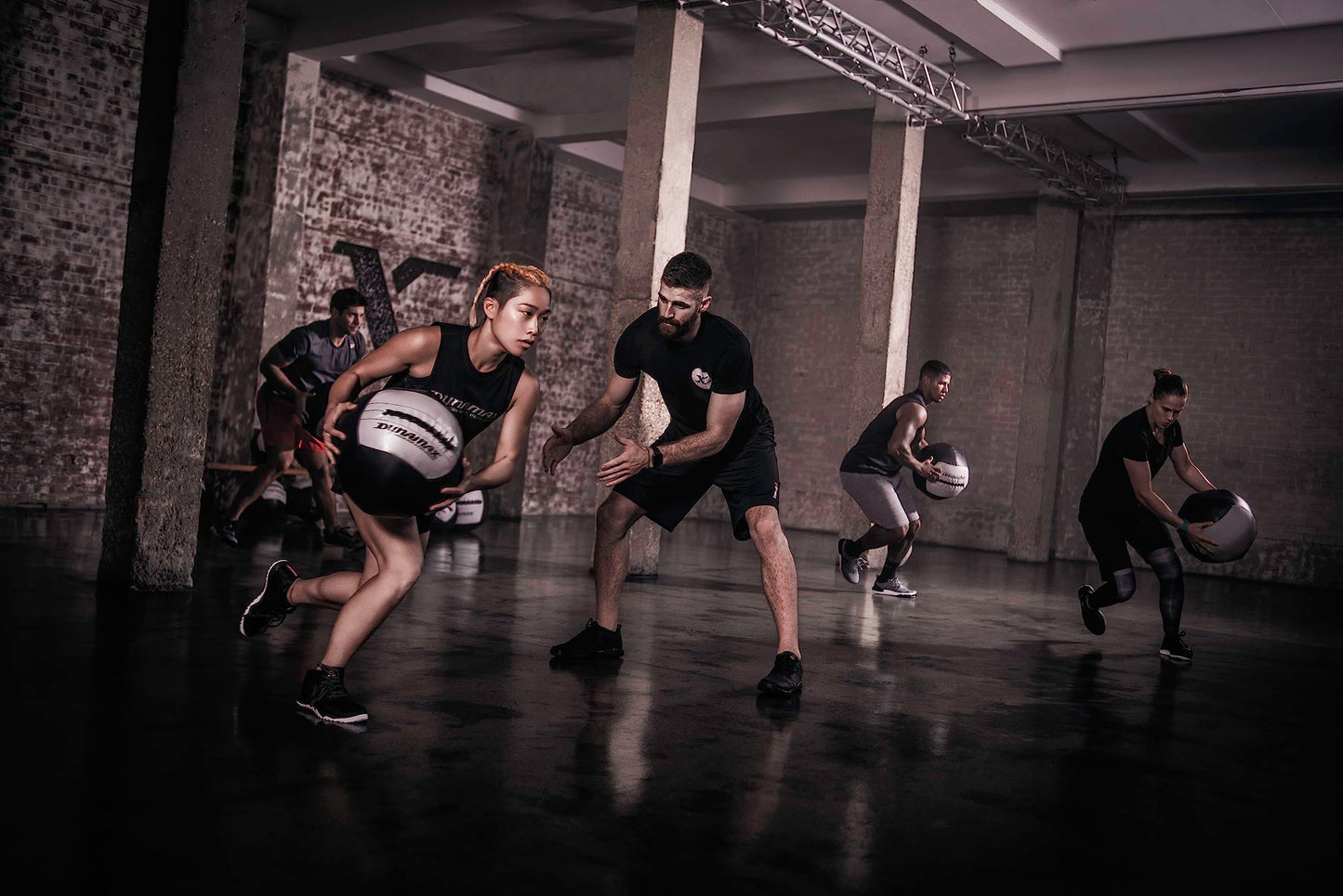 Dynamax DYNAMAAX 16LB Soft-Shell Medicine Ball Black/Blue