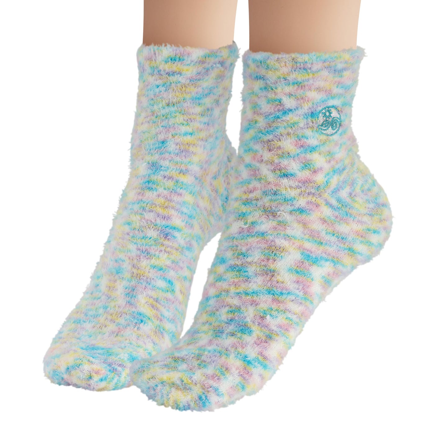 Earth Therapeutics Aloe Vera Socks – Infused w/Aloe Vera & Vitamin E – Helps Dry Feet, Calluses, Dead Skin – Use w/Lotion – Green/Confetti – 2 Pairs